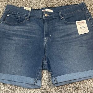 Levi Strauss: NWT: Mid-Rise 5” Shorts (Signature) 14 WT 32